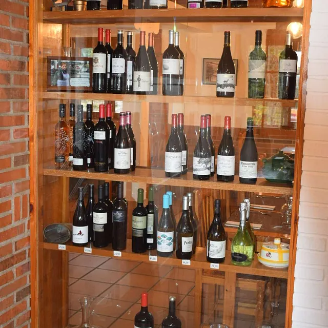 Mesón San Cipriano vinos